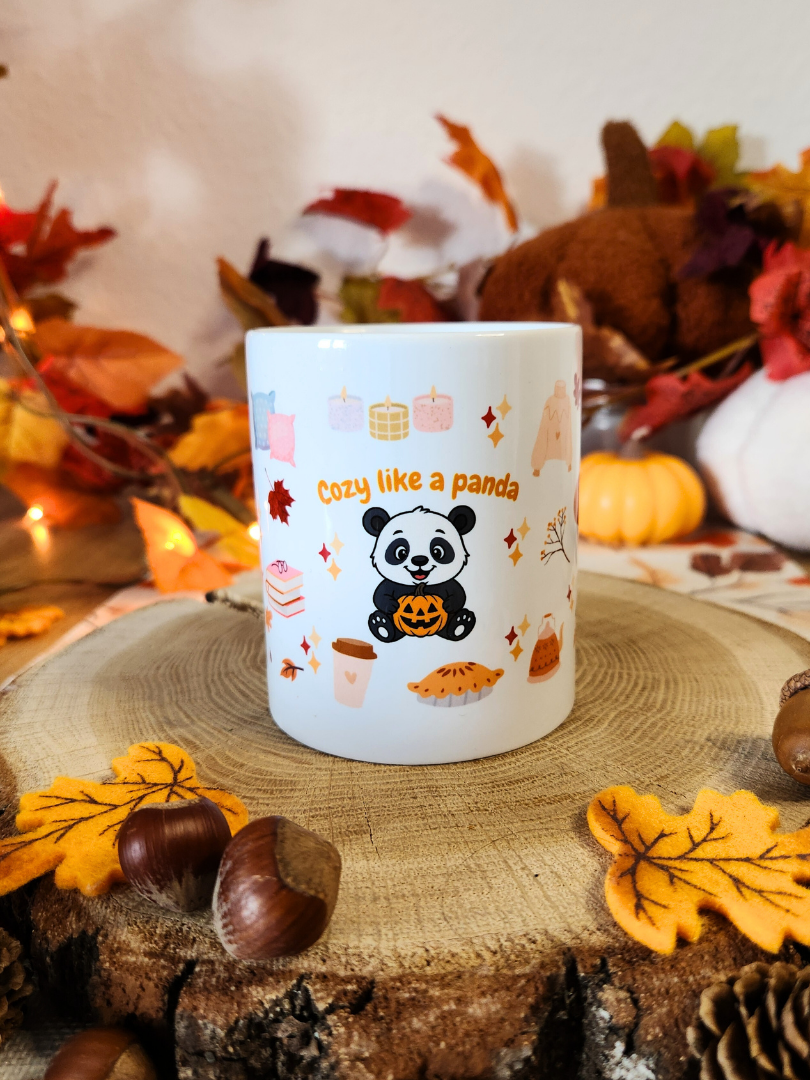 AKTION: Tasse "Cozy like a Panda" mit süßem Pandamotiv + Gratis Kürbisgeschenktasche