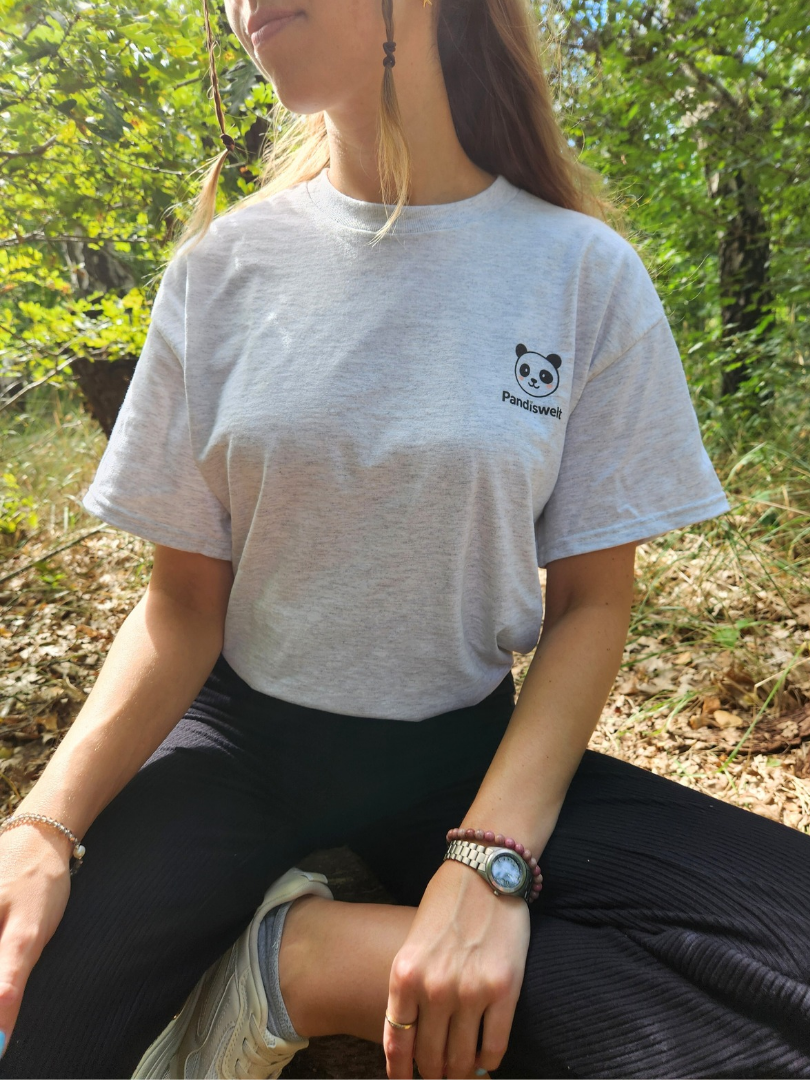 Unisex Panda T-Shirt - Logo vorne links - verschiedene Farben