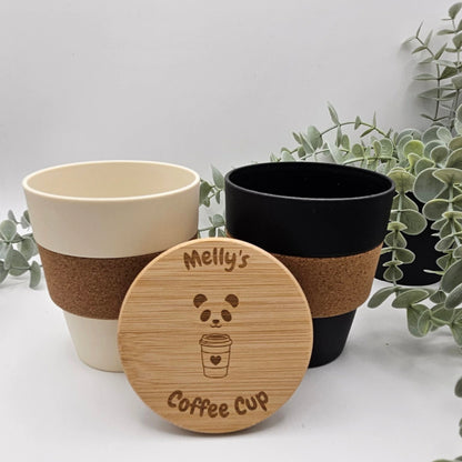 Personalisierte Kaffee- oder Teebecher mit Panda Motiv aus Bambus, recyceltem Kunststoff und Korkband