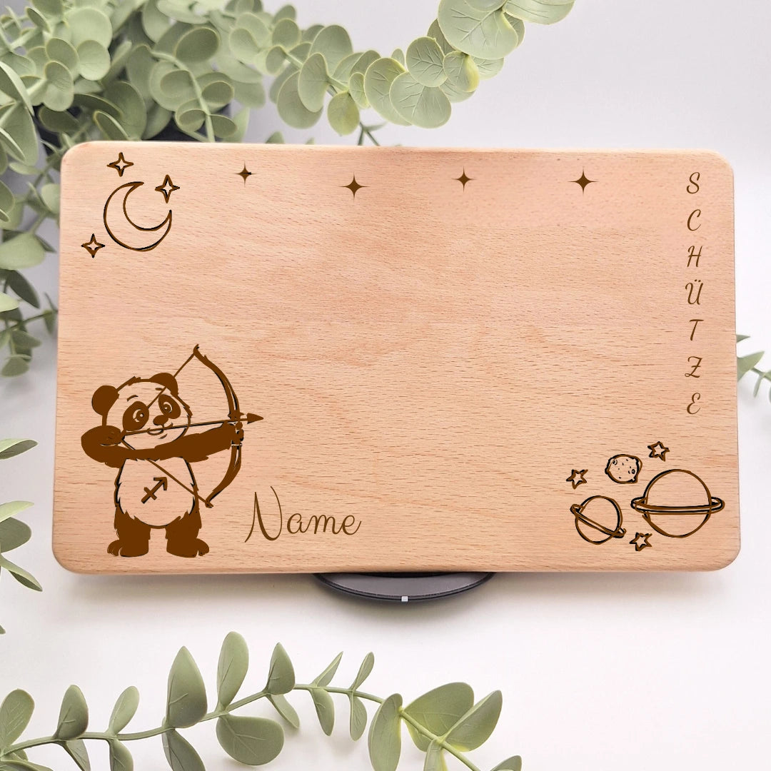 Sternzeichen "Panda-Edition" Brett mit Namen personalisiert aus Buchenholz